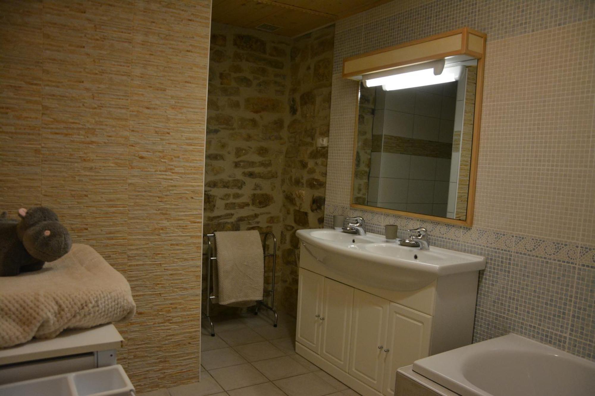 Domaine De Chadeyron Lagorce (Ardeche)