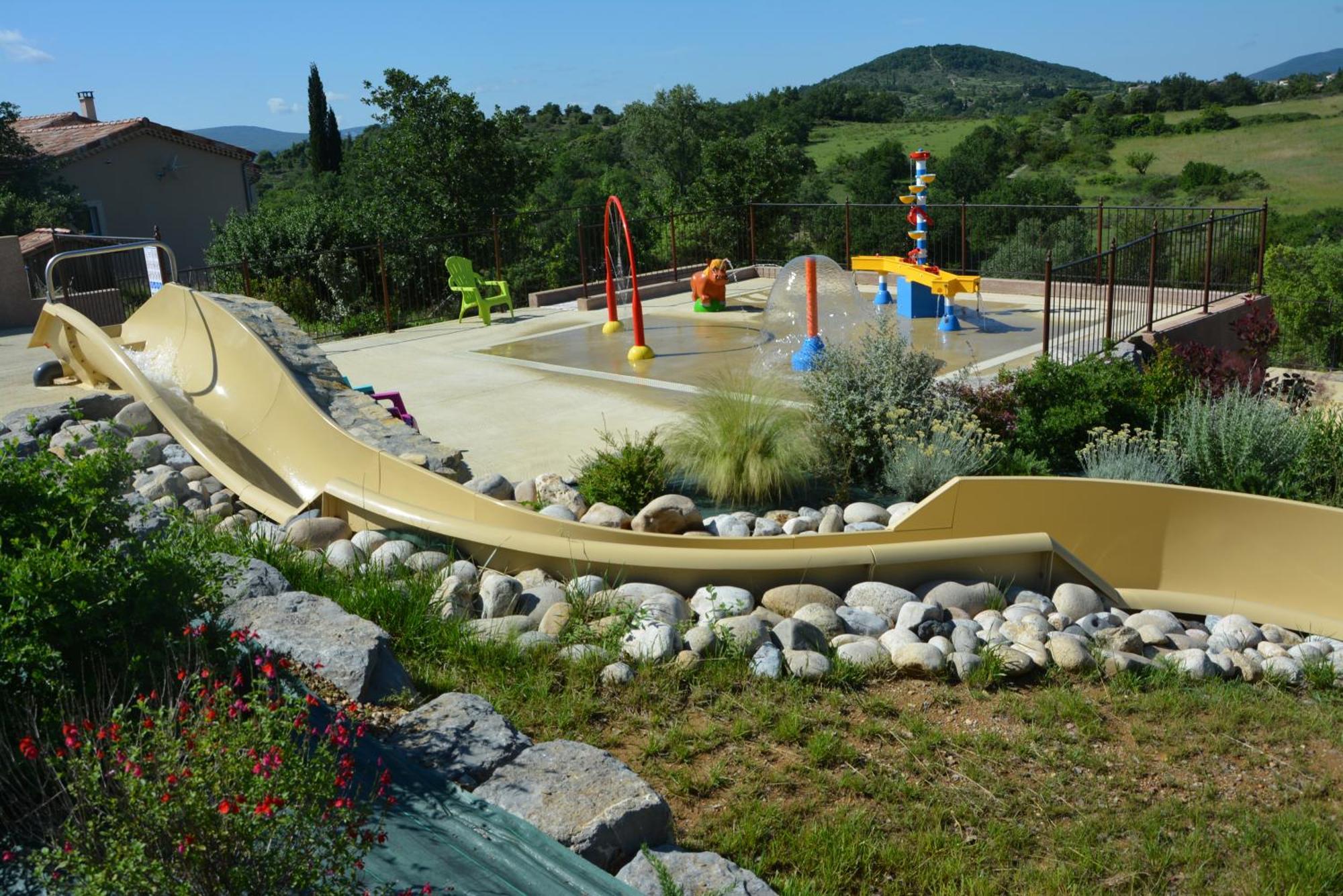 Domaine De Chadeyron Campsite