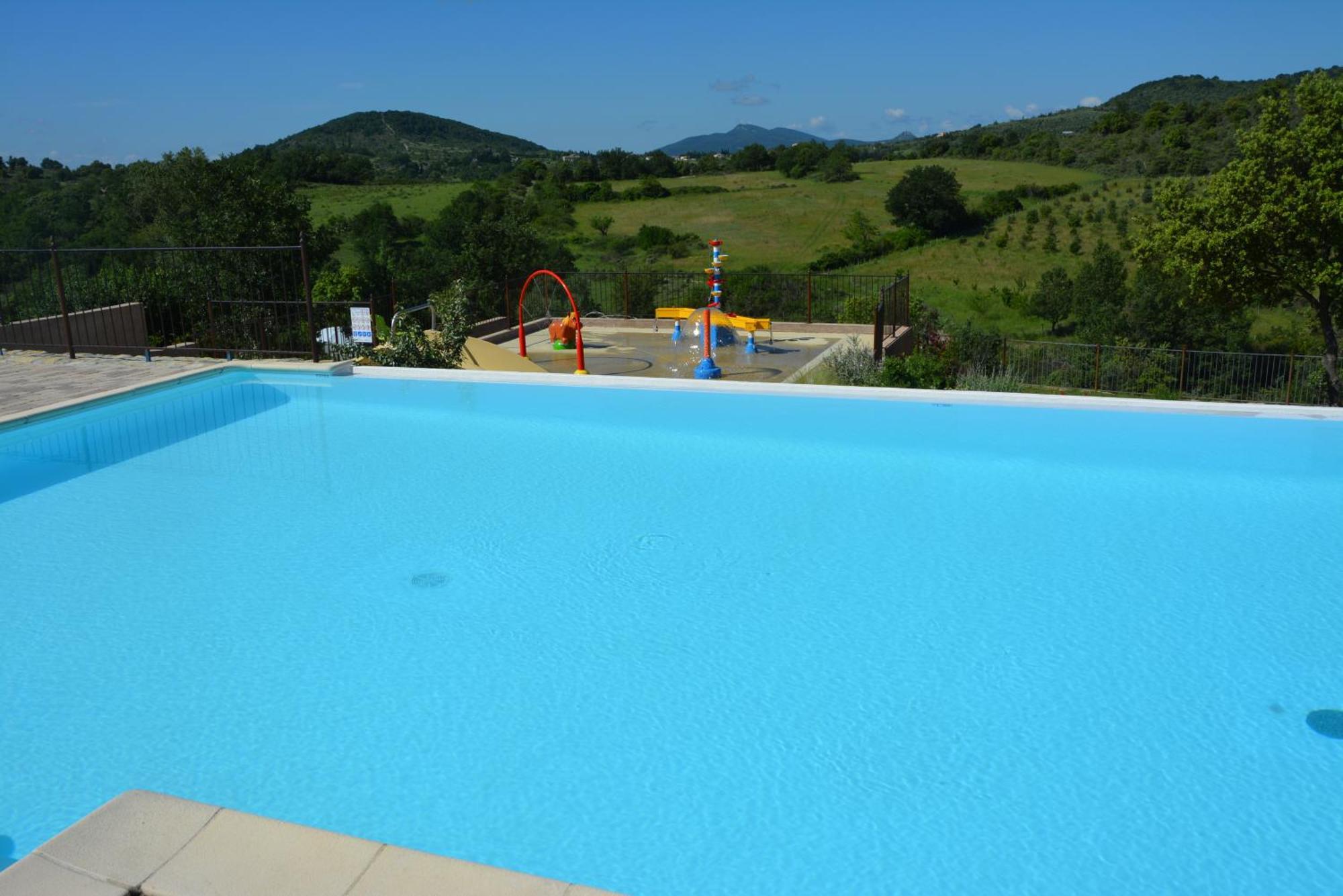 Domaine De Chadeyron Campsite *