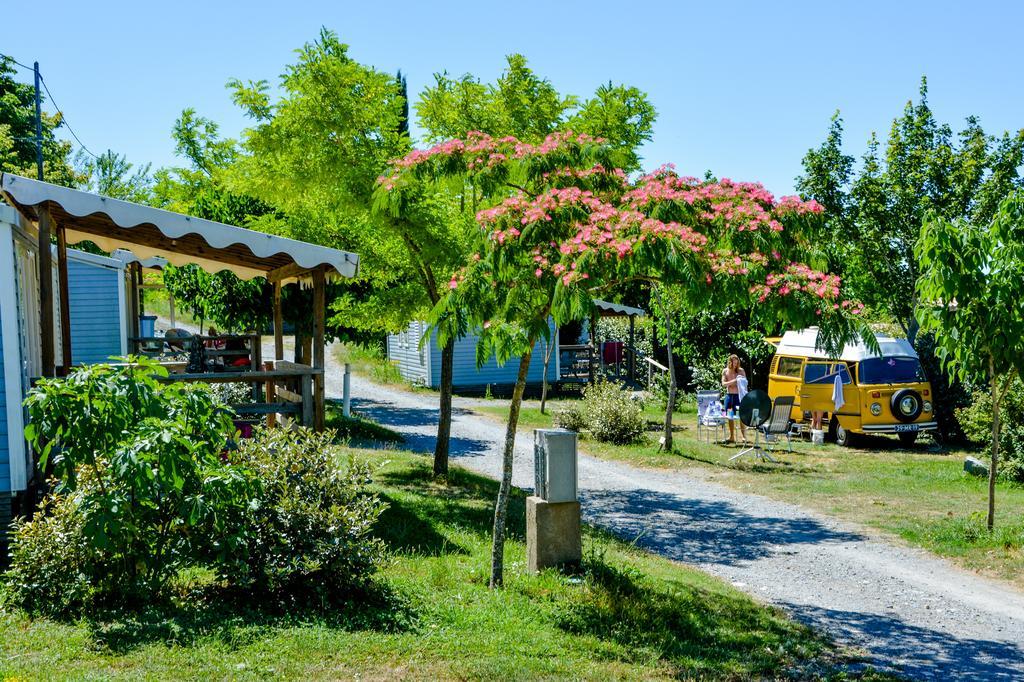 Camping Domaine De Chadeyron Lagorce (Ardeche)